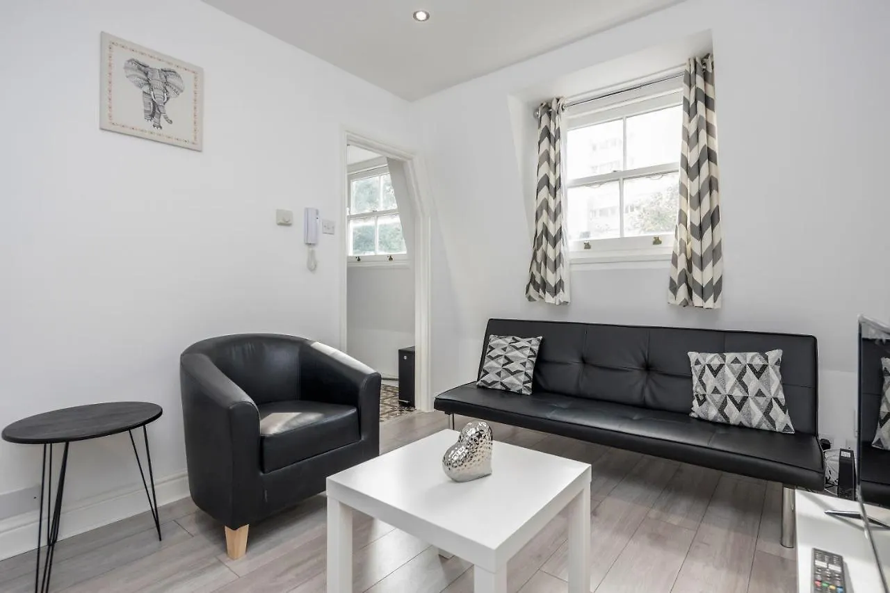 Cosy And Functional 1 Bedroom Flat In London