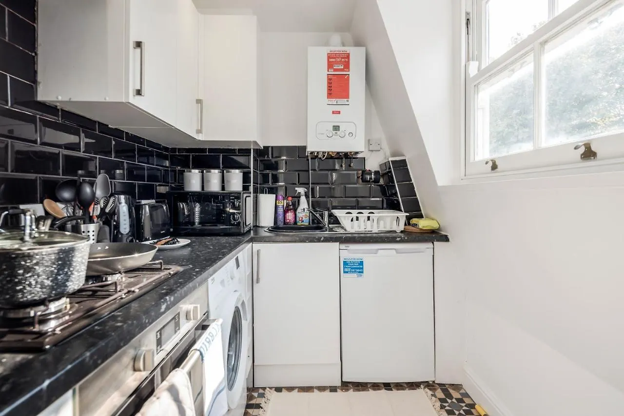 Cosy And Functional 1 Bedroom Flat In London 0*,  United Kingdom