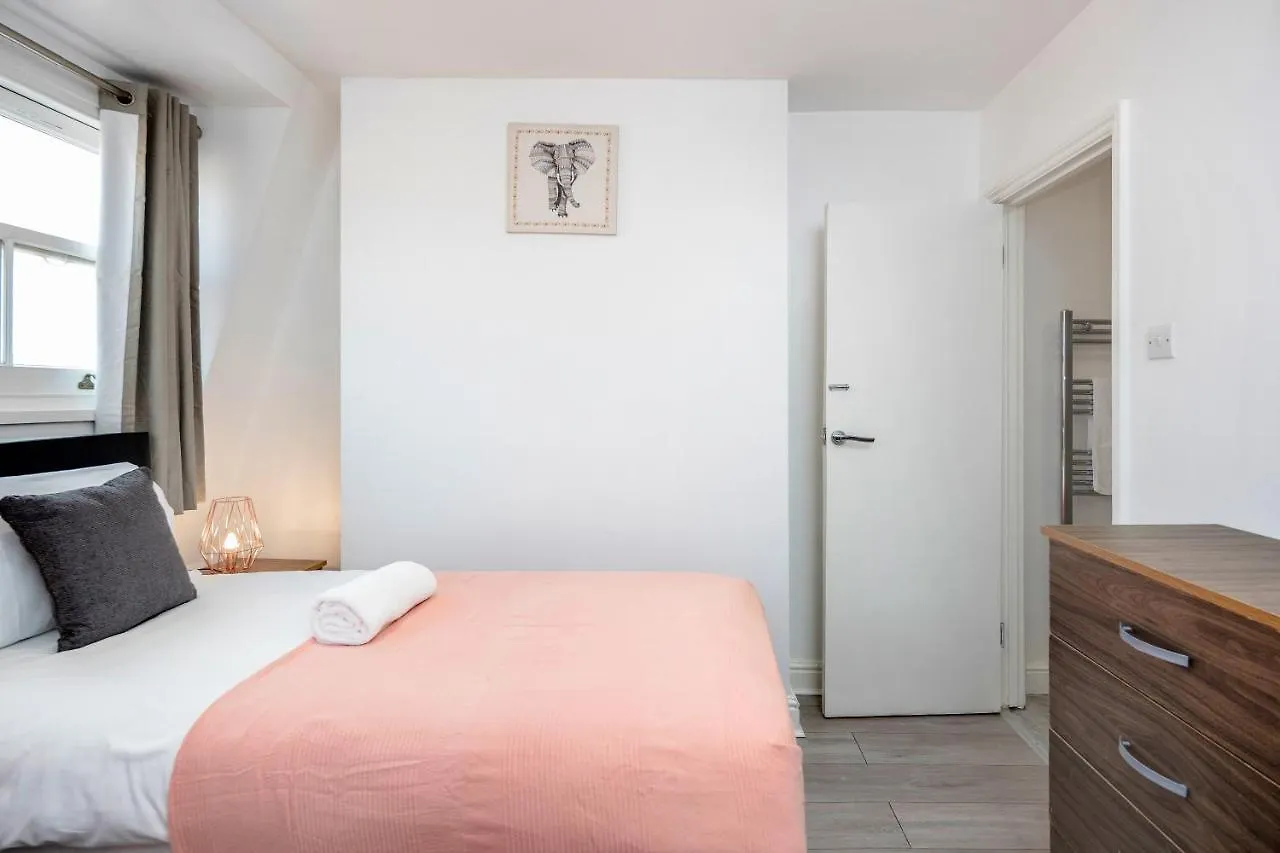 Apartment Cosy And Functional 1 Bedroom Flat In London